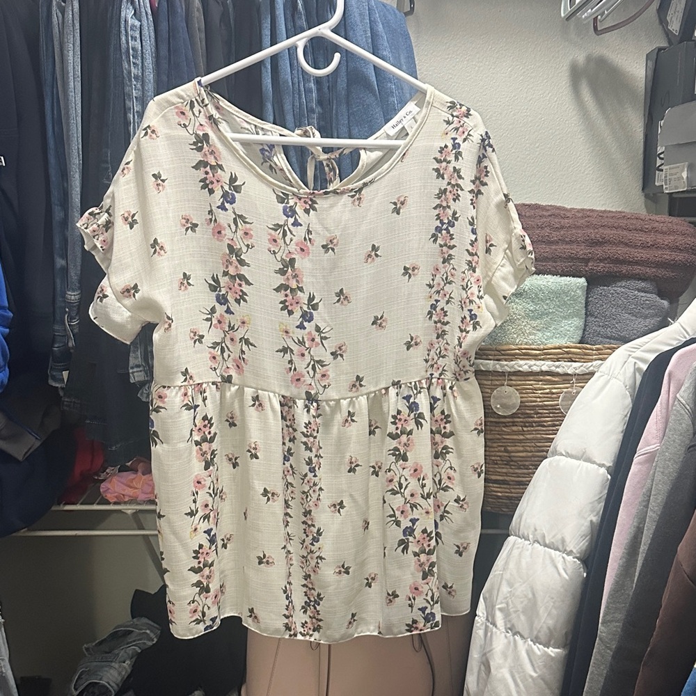 Floral Patterned Women's Blouse